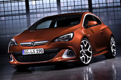 Opel Astra 2012