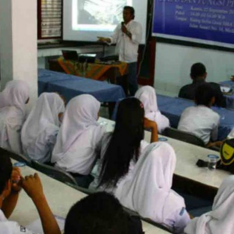 Gagasan Dan Tanggapan Dalam Diskusi Gagasan Dan Tanggapan Dalam Diskusi