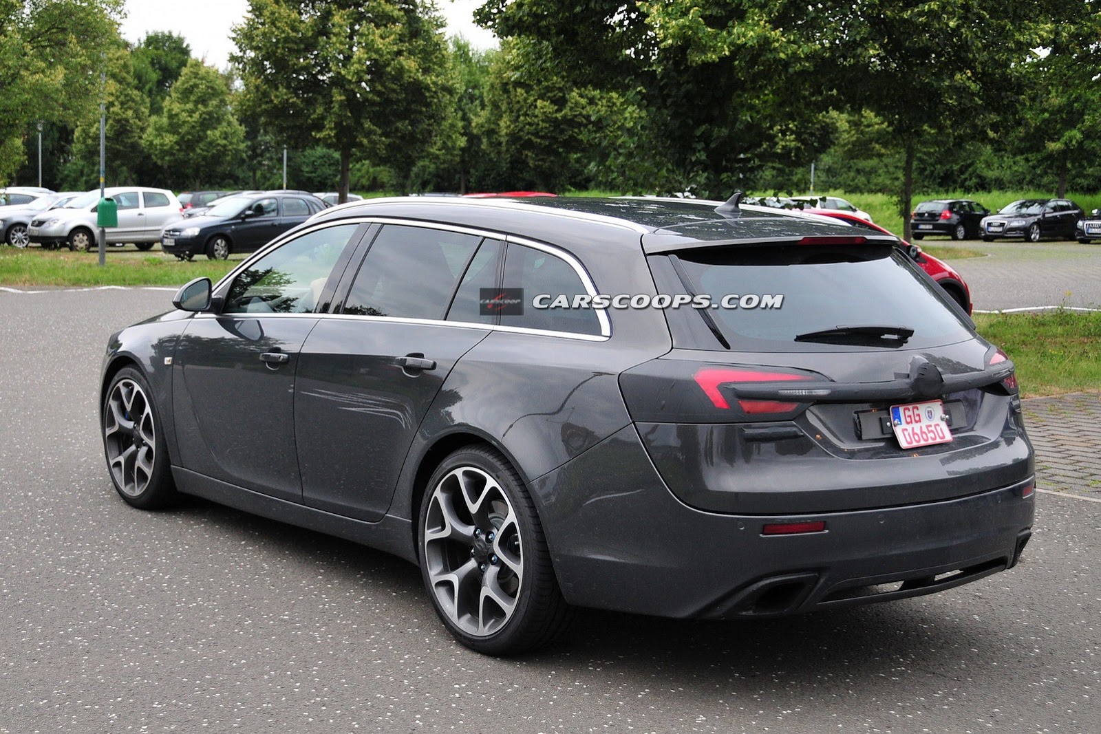 [2014-Opel-Insignia-OPC-FL-04%255B4%255D.jpg]