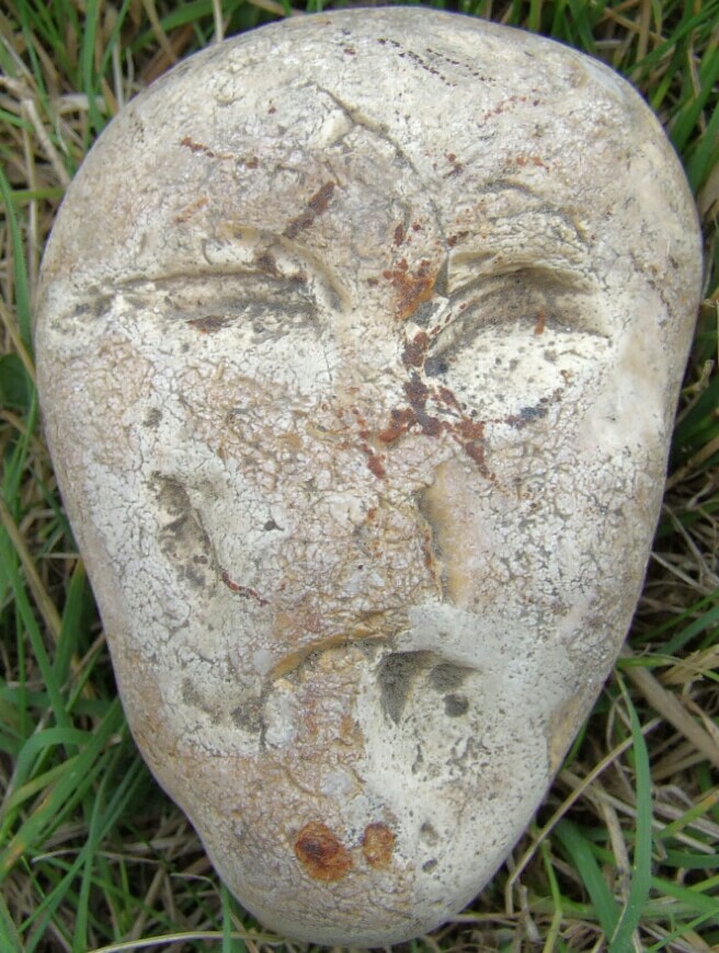 Portable Rock Art and Figure Stones Eoliths Ancient Stone Face Effigy.