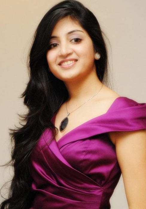 [poonam_kaur_side%2520view%255B3%255D.jpg]