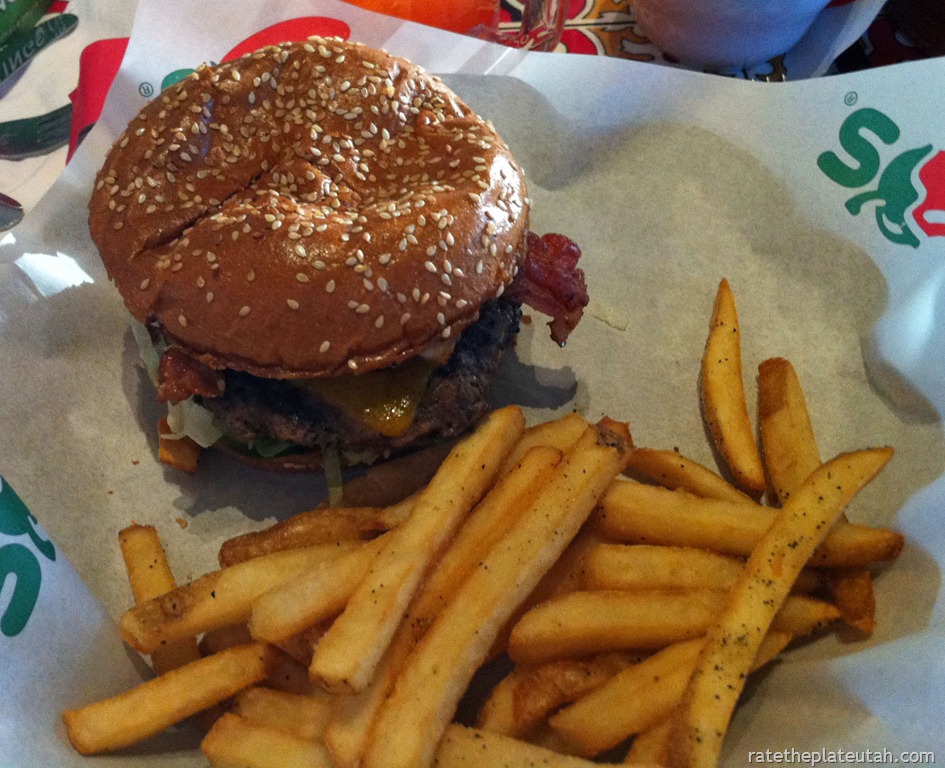 [Chili%2527s%2520Classic%2520Bacon%2520Burger%255B8%255D.jpg]
