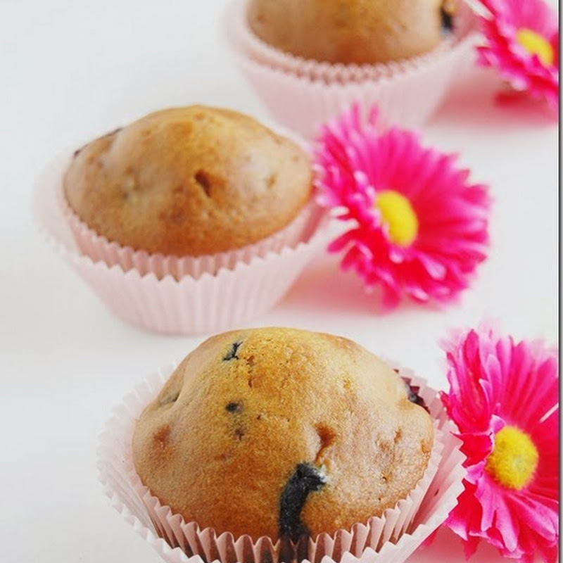 Eggless blueberry muffin