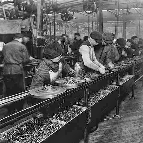 [ford%2520Assembly%2520Line%255B2%255D.jpg]