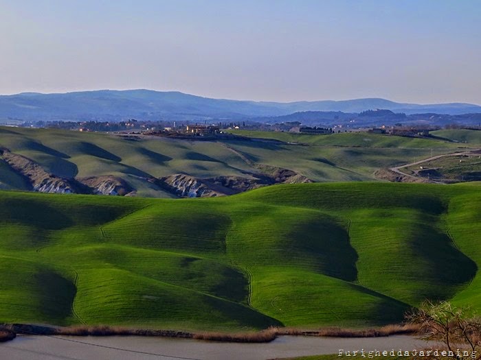 Tuscany passeggiata Torre a Castello Crete Senesi