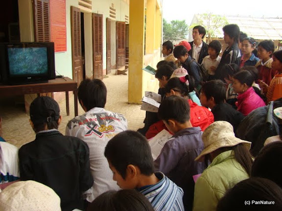 A video show about the Tonkin Snub-nosed Monkey at school.