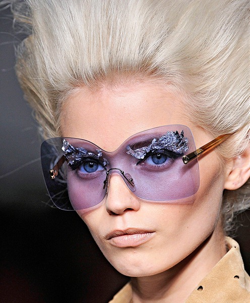 [fendi-ss2012-details-127_113814259214%255B8%255D.jpg]