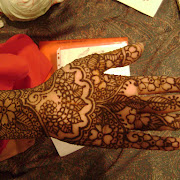 Hennadesigner.com mehndi artiist at the wedding hina party of T Paghdiwala (36).JPG