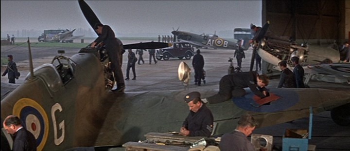 [BoB-Mechanics-and-Spitfires2.jpg]