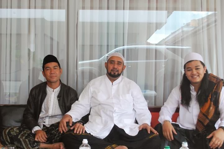 koleksi gambar foto Ustadz Hariri AA / Laskar Mazidah