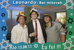 Fotos do evento Leonardo - 13.08.11. Foto numero 28 da Social Click Fotografia Digital, do Rio de Janeiro, RJ, que faz fotos divertidas, fotos malucas, fotos com fantasias, fotos na hora, fotografia maluca, fotografia divertida com molduras personalizadas. fotos divertidas malucas foto maluca animadas animado rj rio de janeiro divertida fantasia animada fotografias casamento cidade www fotografos
