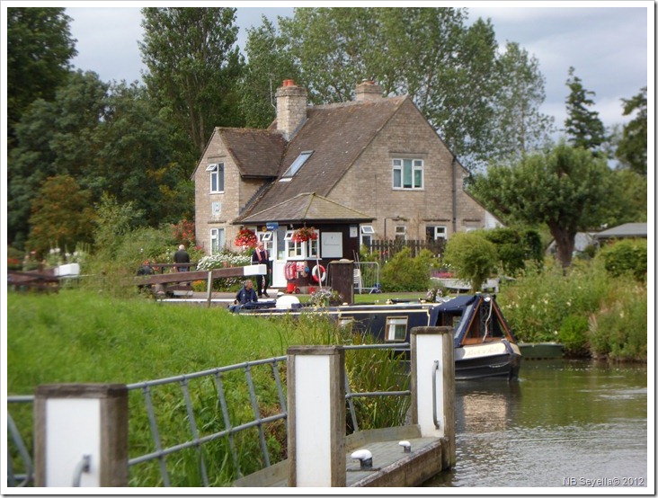 SAM_1585 Pinkhill Lock SAM_1585 Pinkhill Lock