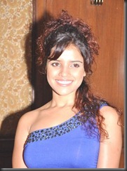 piaabajpai_close up piaabajpai_close up