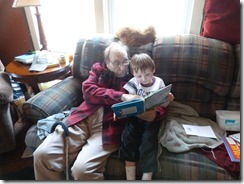 2011-10-23 Caelun and Grandpa Bob read a book 003