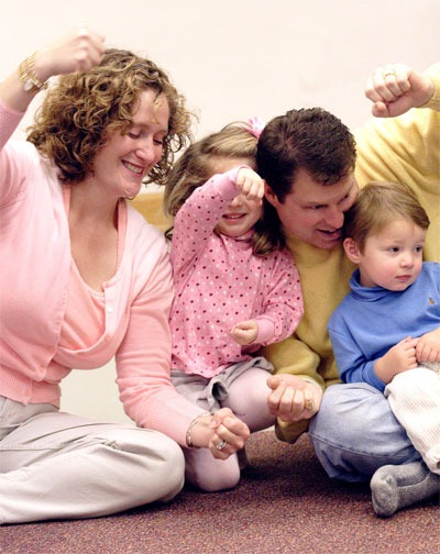 [family%2520in%2520music%2520class%255B3%255D.jpg]
