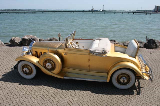 [1931-Cadillac-355-Gold-Plated-7%255B3%255D.jpg]