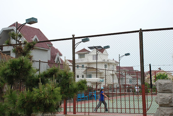 Qingdao - tennis en bord de mer