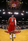 LeBron Sets NBA Record of 6 Games with 30+ Points & 60+% FG lebron james nba 130208 mia vs lac 04 LeBron Sets NBA Record of 6 Games with 30+ Points & 60+% FG