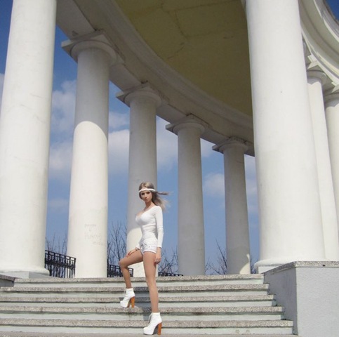 [Valeria%2520Lukyanova%252033%255B2%255D.jpg]