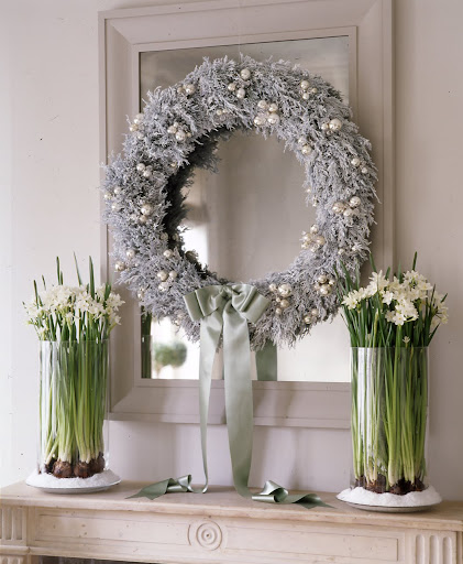 Our wreath is made of Eastern juniper; cedar would work well too. Avoid evergreens that shed their needles as they dry. When spraying adhesive and painting, work in a well ventilated area. Our wreath is made of Eastern juniper; cedar would work well too. Avoid evergreens that shed their needles as they dry. When spraying adhesive and painting, work in a well ventilated area.