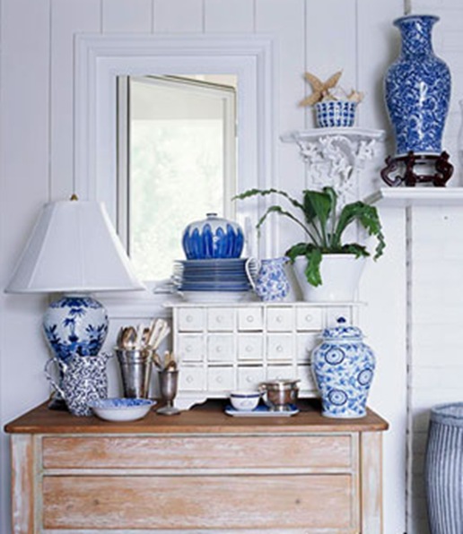 blue and white vignette