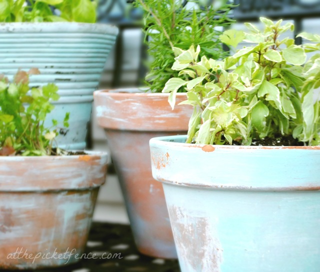 how to age terracota pots