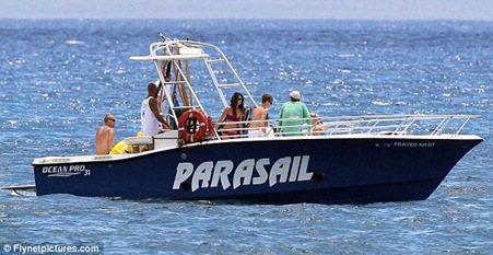 Selena y Justin en Hawai - 3