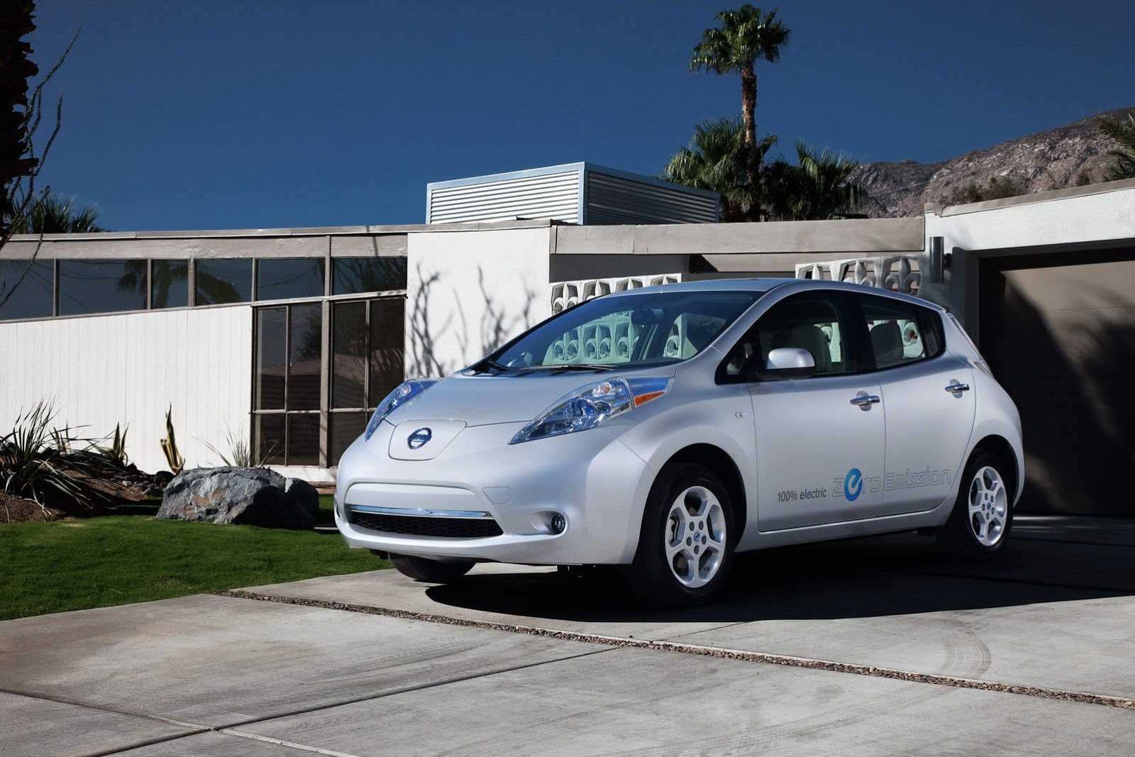 [Nissan-Leaf-11%255B2%255D.jpg]