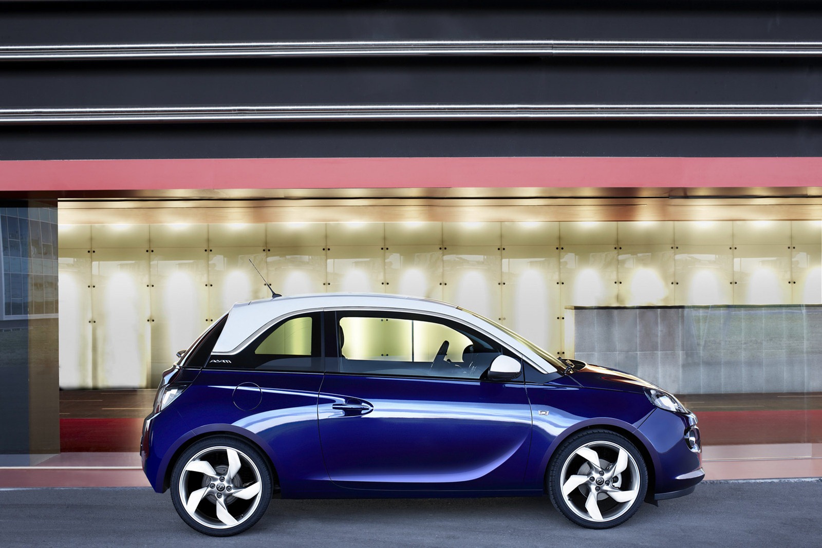 2013-Opel-Adam-11[2].jpg