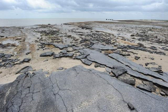 A Delaware committee completed recommendations for dealing with sea-level rise, which threatens the state's coastline, such as this section of Fowler Beach seen on 22 May 2013. Photo: GARY EMEIGH / THE NEWS JOURNAL