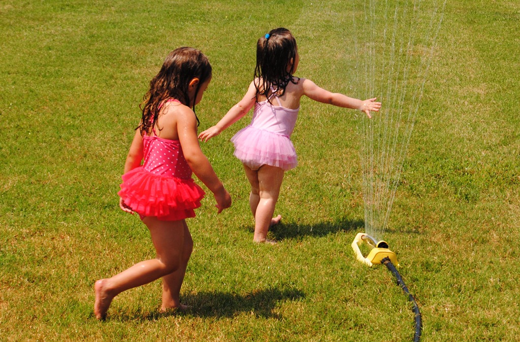 [water%2520with%2520aubrey%2520014%255B4%255D.jpg]
