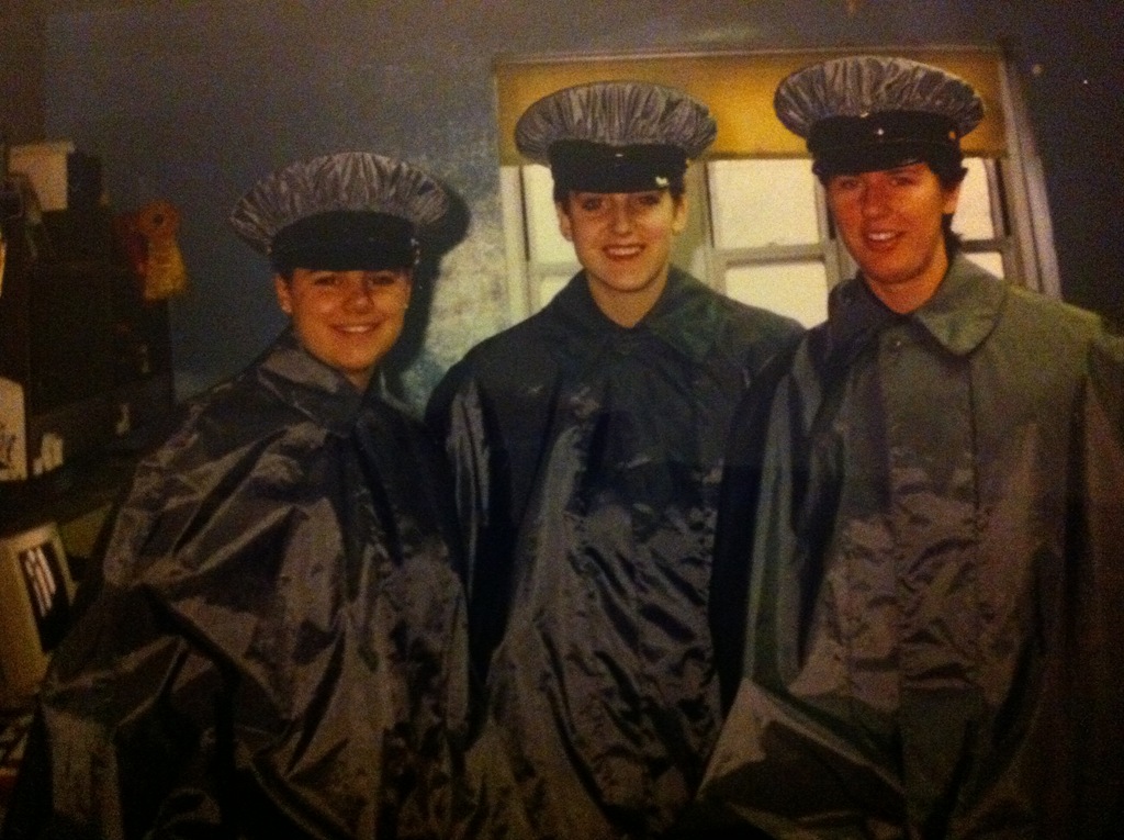 [in%2520rain%2520coats%255B3%255D.jpg]