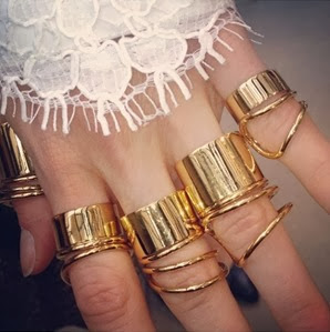 aneisbalenciaga3 (540x542) aneisbalenciaga3 (540x542)