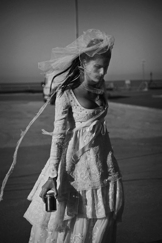 vogue paris april2012 isabeli fontana peter lindbergh 2