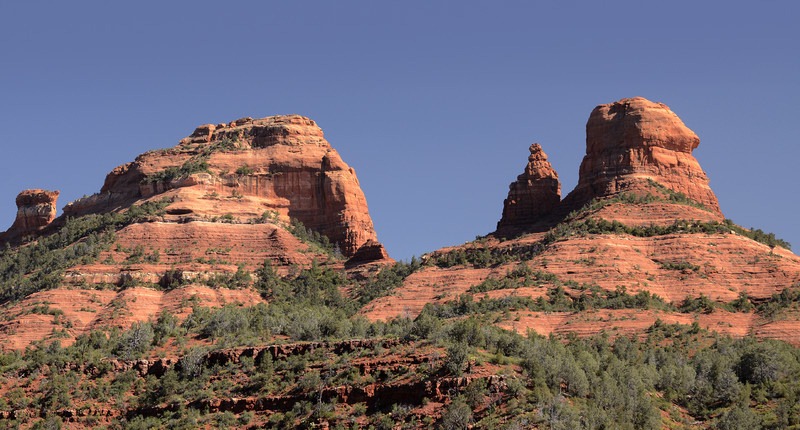 [photoshare%2520Red%2520Rock%2520Twins%2520Sedona%2520AZ%2520NikonBoy%255B4%255D.jpg]