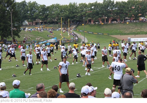 'Steeler Training Camp 2010' photo (c) 2010, RJ Schmidt - license: http://creativecommons.org/licenses/by-nd/2.0/