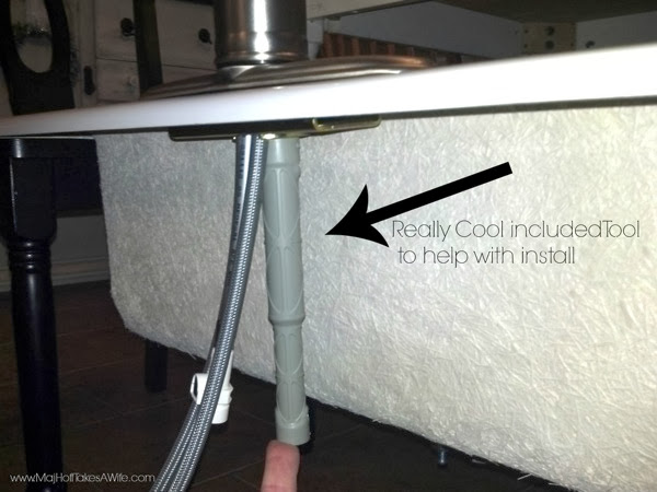 clever moen tool included.jpg Clever moen tool included
