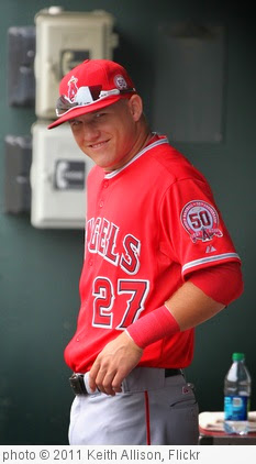 'Los Angeles Angels center fielder Mike Trout (27)' photo (c) 2011, Keith Allison - license: https://creativecommons.org/licenses/by-sa/2.0/