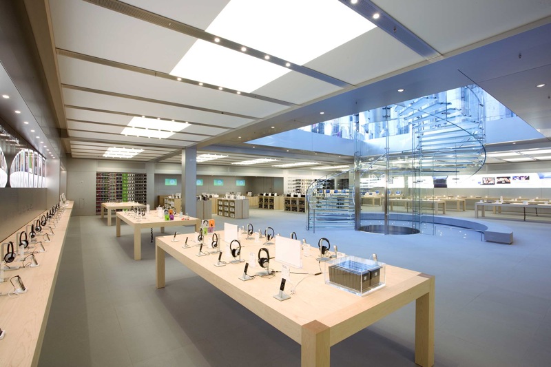 Applestoreintlarge