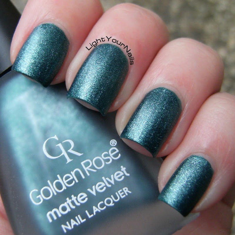 Winter Garden: Golden Rose matte velvet 105