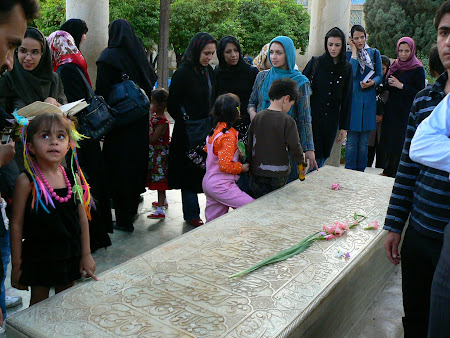 Things to see in Shiraz: The grave of Hafez