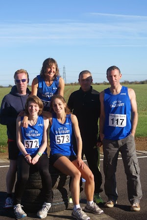 Picture shows the two successful Salisbury teams: (l to r) ,Anna Lever, Nicky Yevko and Alex Mundell; and Ian Stott, Michael Brewster and Dave West. 1462824_10202435243061918_1685838142_o.jpg