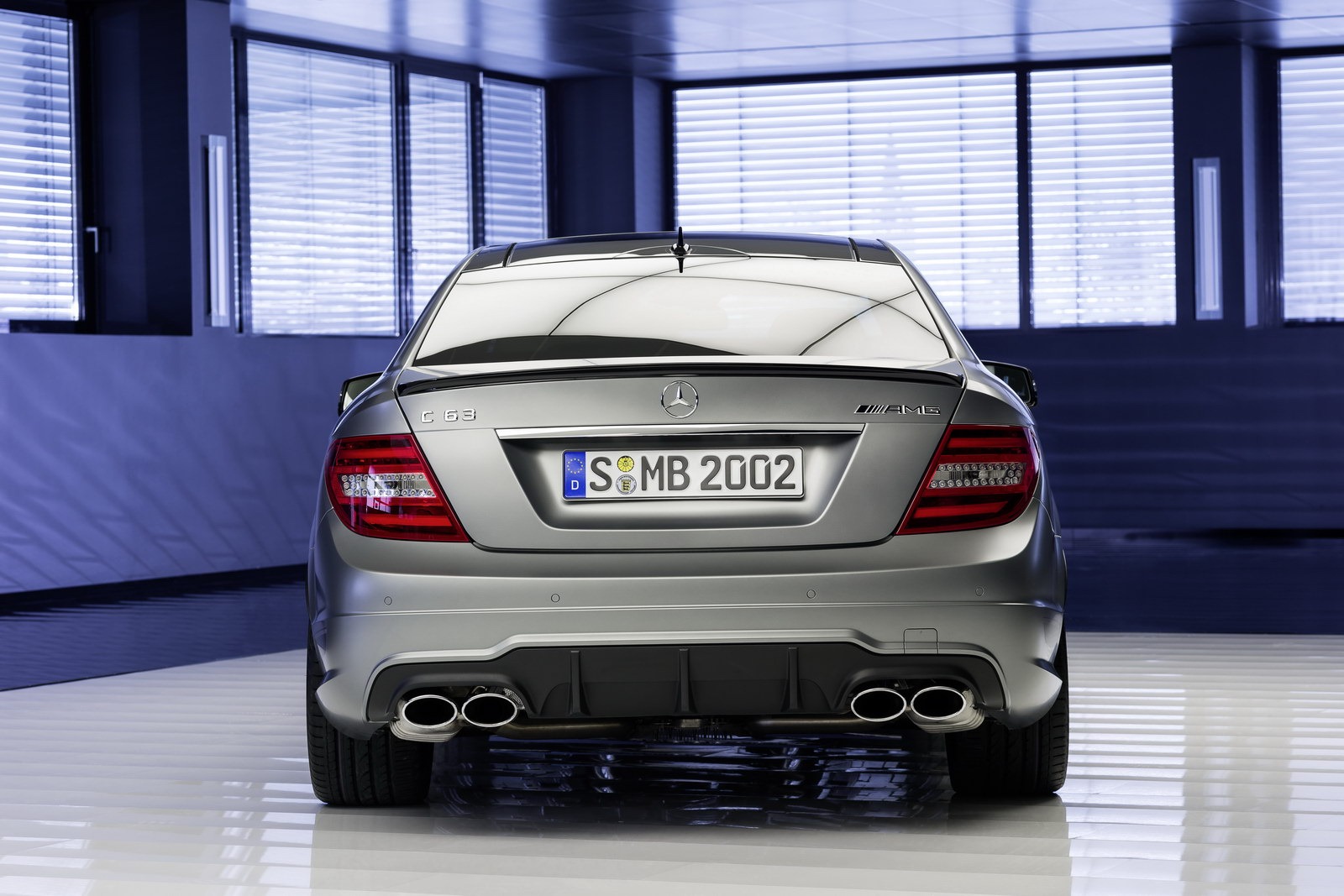 [Mercedes-Benz-C-63-AMG-Edition-507-17%255B2%255D.jpg]
