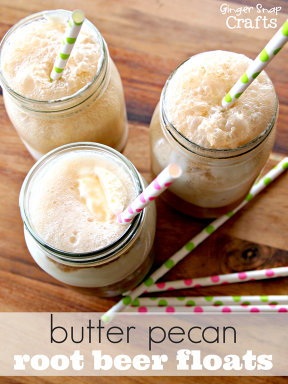 Butter Pecan Root Beer Floats from GingerSnapCrafts.com #IceCreamFloat