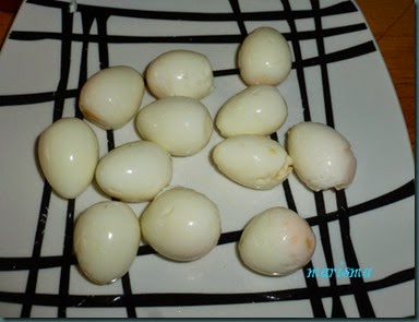 huevos de codorniz rellenos de crema de queso idiazabal y salsa de piquillos2 copia