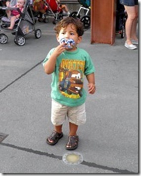 9.11.12-gio-with-stickers-on-his-fac[1]