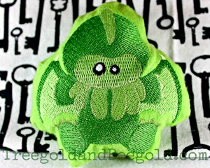 Cthulhu Embroidered Plush by Treegold and Beegold Cthulhu Embroidered Plush by Treegold and Beegold