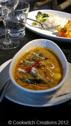 Duck breast in red curry sauce