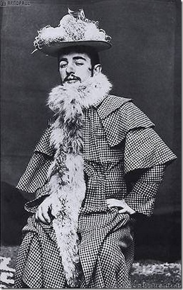 Toulouse_Lautrec_in_drag