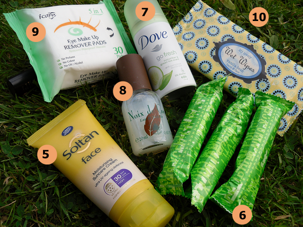[03-summer-handbag-essentials-blog-uk-makeup-festival%255B4%255D.png]